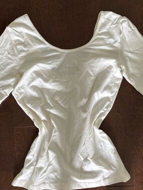Women’s White Scoop Neck Tank Top - Minimal Essential